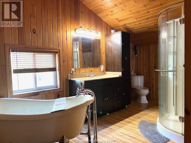 22b Champagne Avenue Property Photo 14