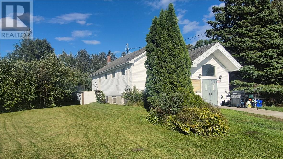 136 Charlotte Avenue Property Photo 2