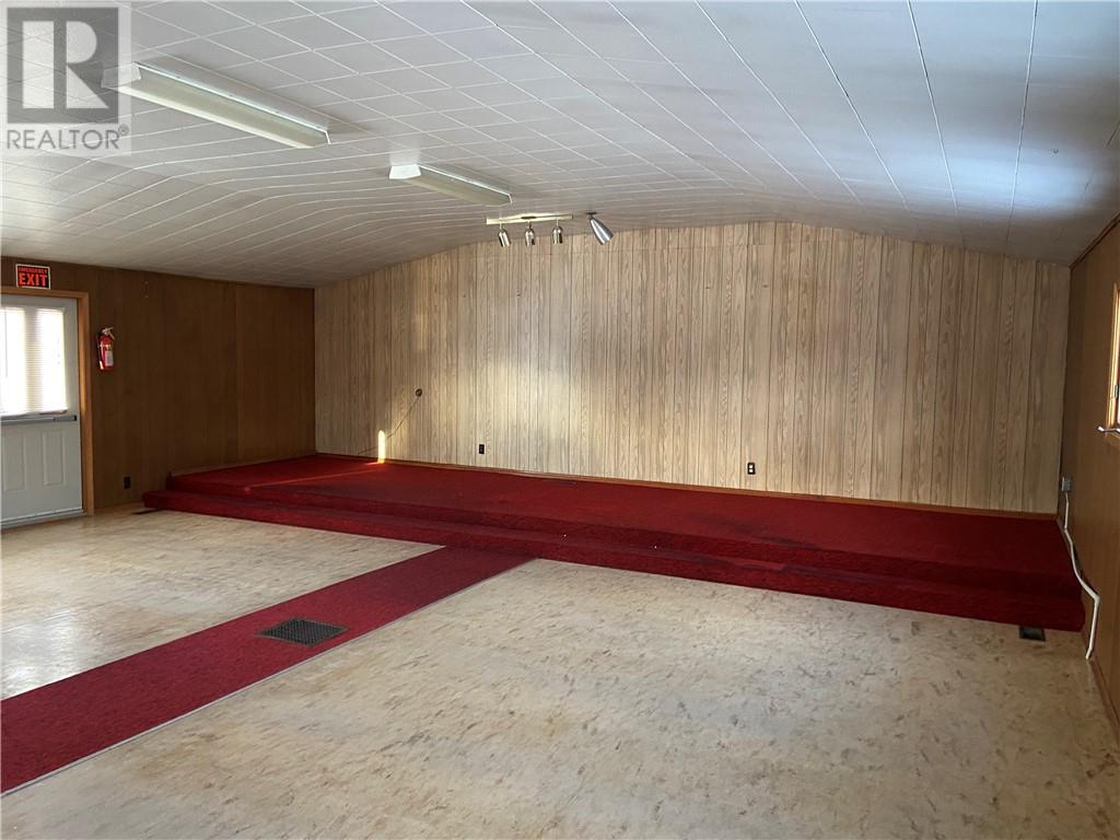 136 Charlotte Avenue Property Photo 4