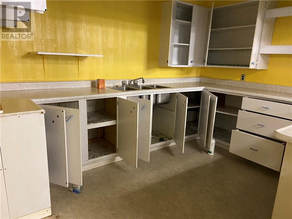 136 Charlotte Avenue Property Photo 12
