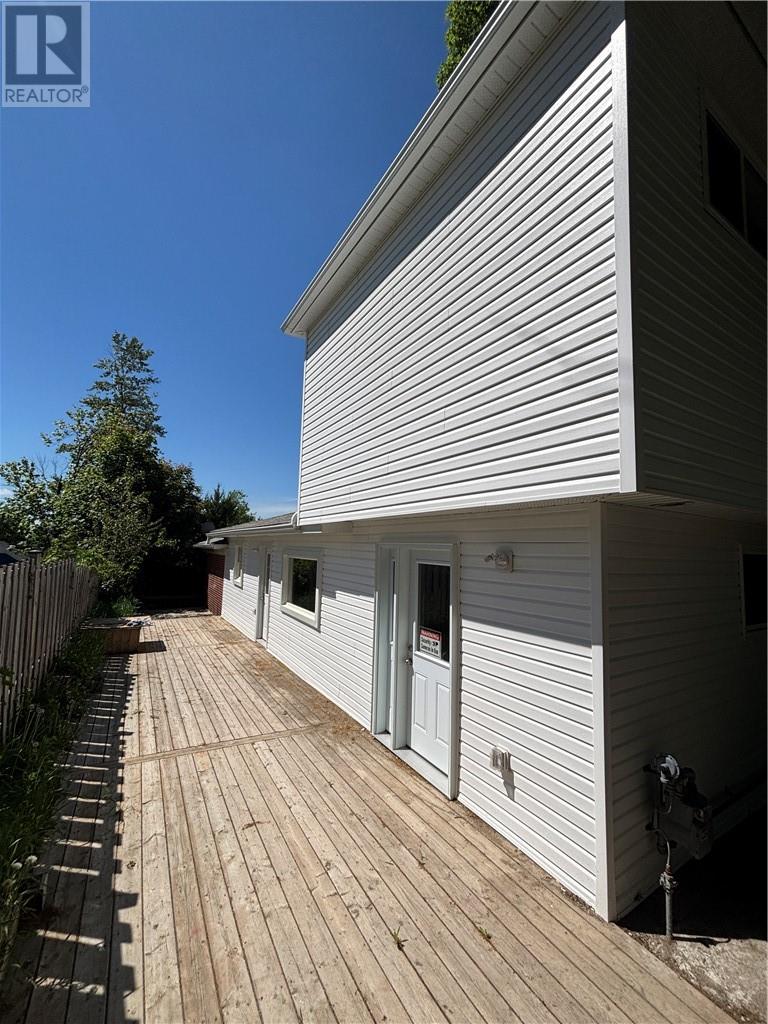 28 Baker Street Property Photo 9