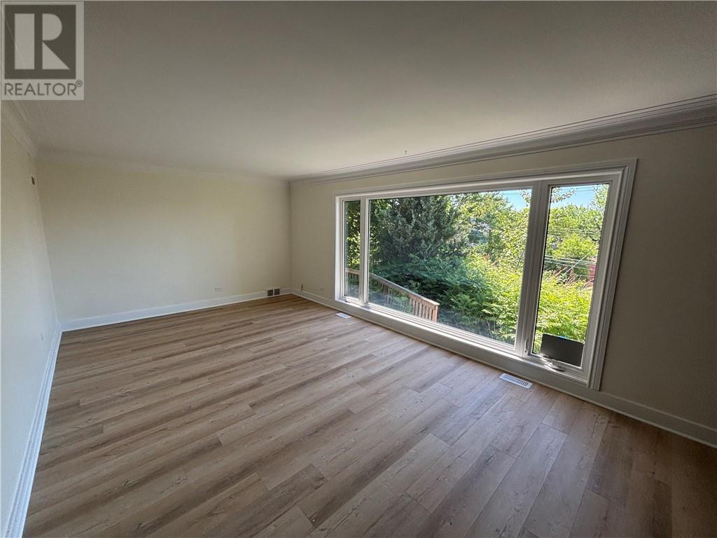 28 Baker Street Property Photo 11