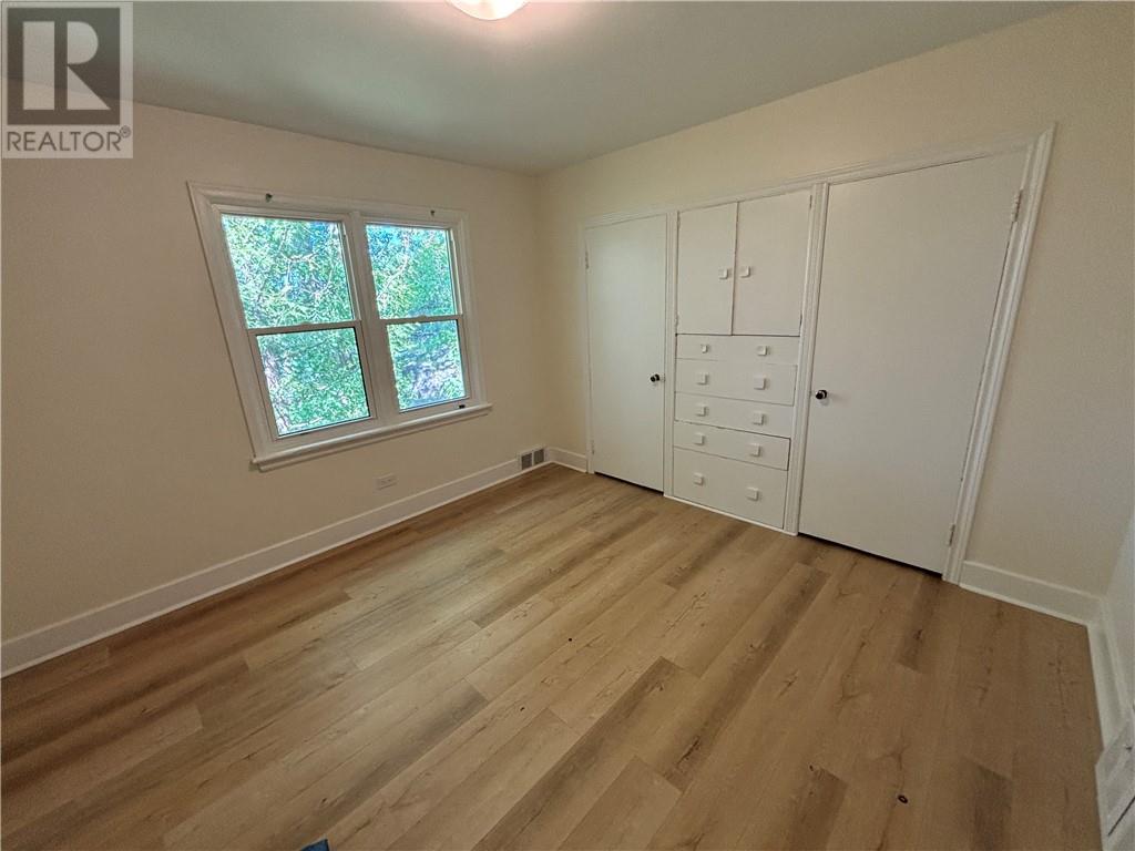 28 Baker Street Property Photo 12