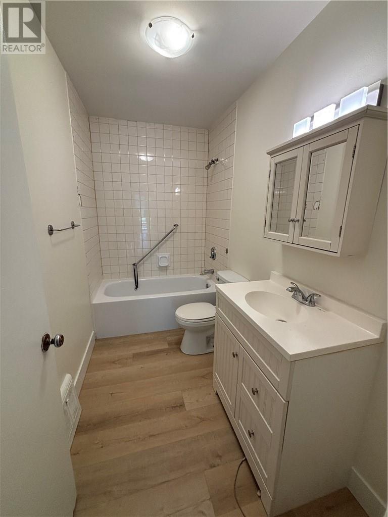 28 Baker Street Property Photo 14