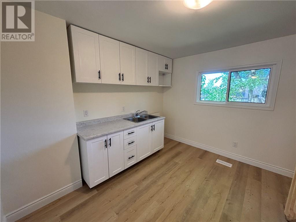 28 Baker Street Property Photo 19