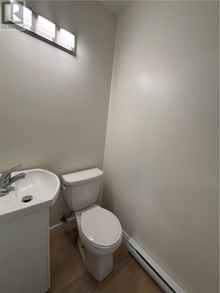28 Baker Street Property Photo 26