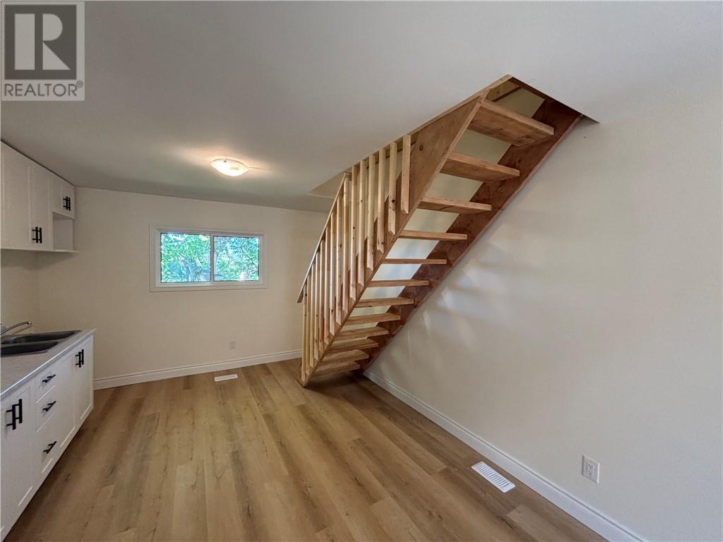 28 Baker Street Property Photo 28