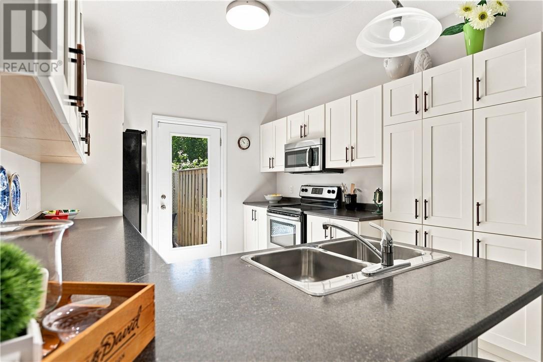 42 Billiards Way Property Photo 6
