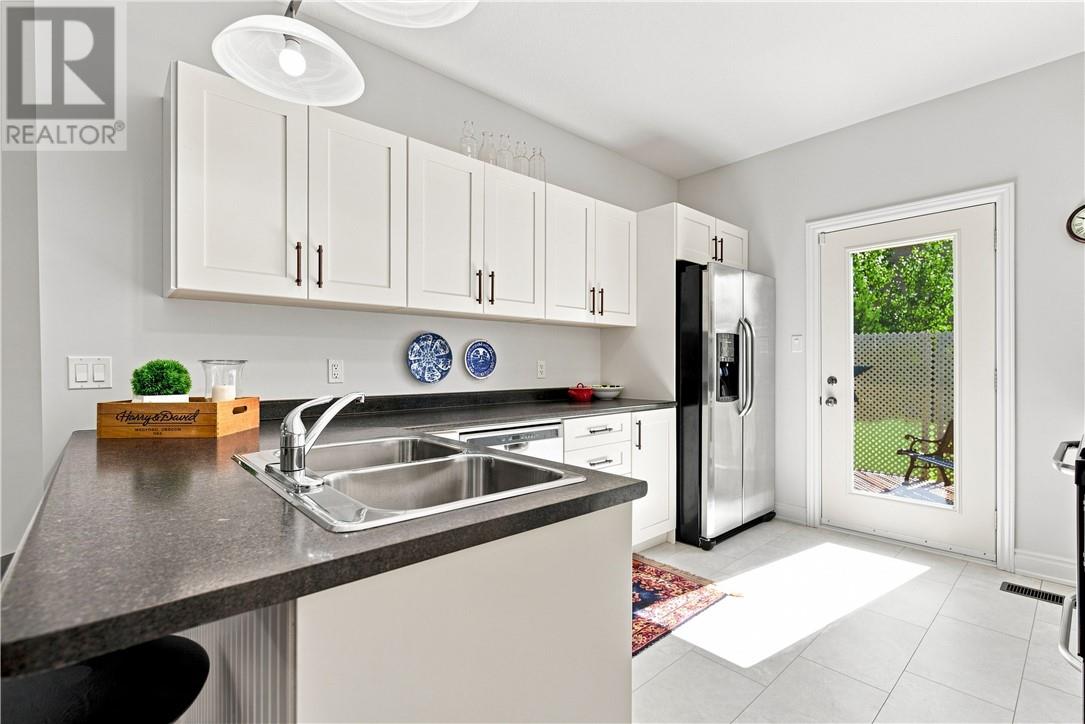 42 Billiards Way Property Photo 7