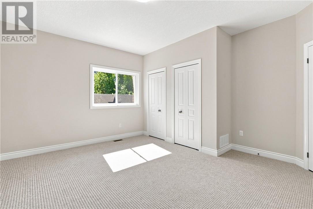 42 Billiards Way Property Photo 13