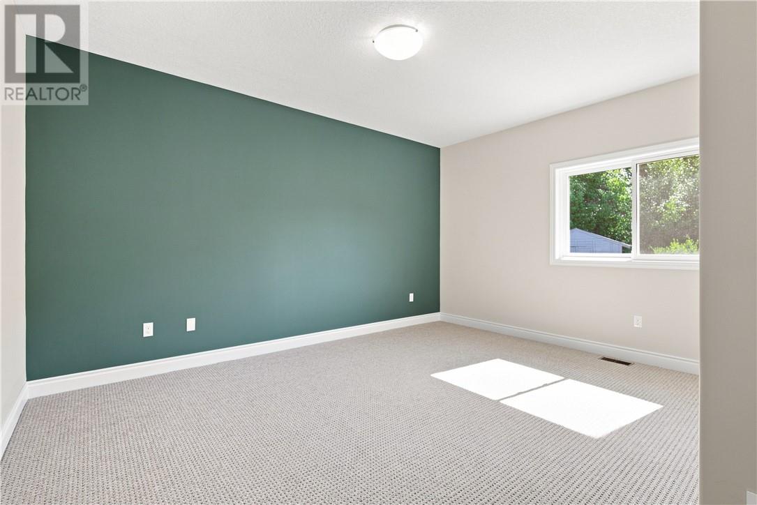 42 Billiards Way Property Photo 14