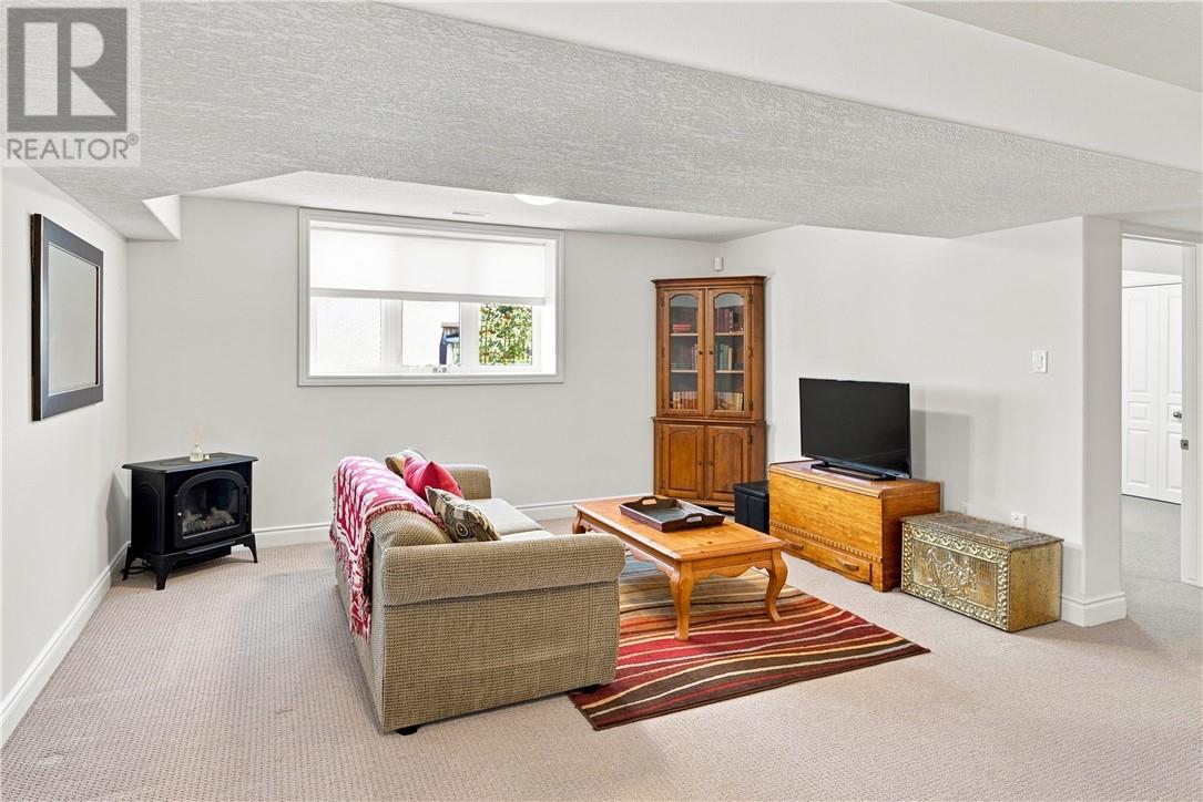 42 Billiards Way Property Photo 24