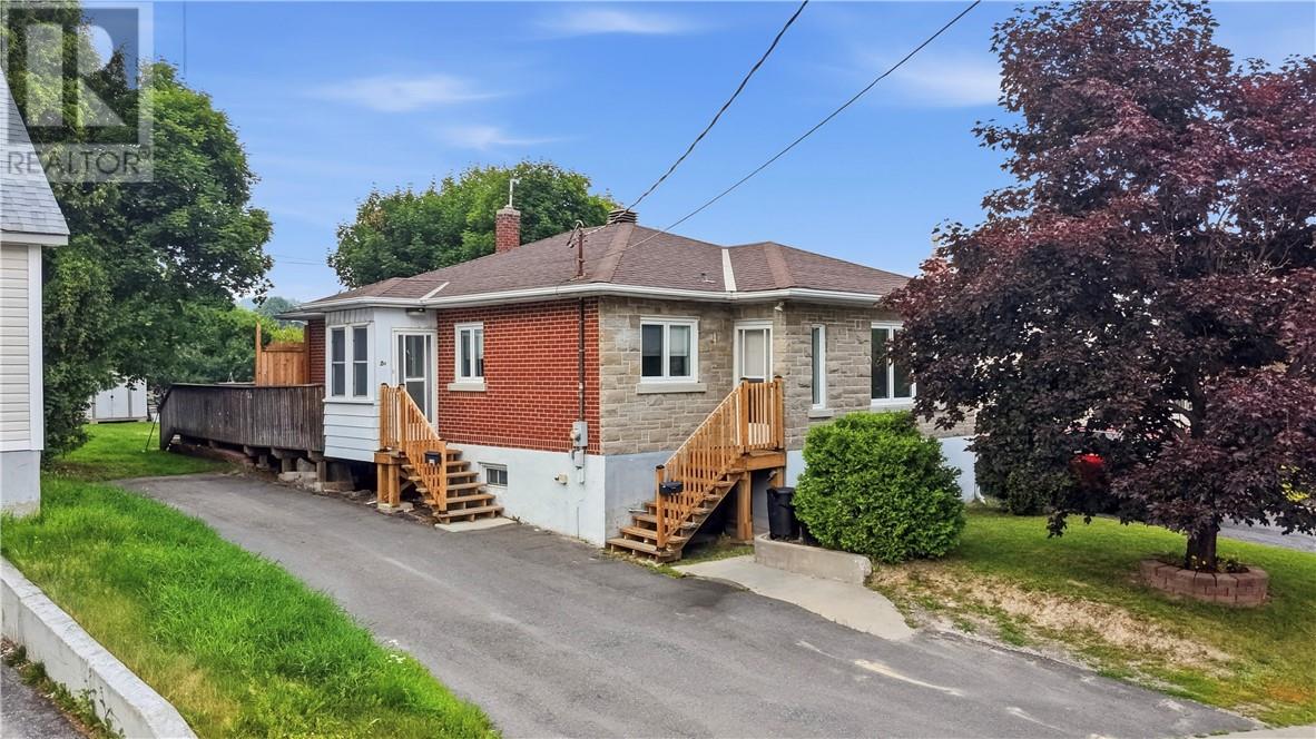 255 Fenton Avenue Property Photo 1