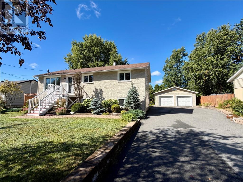 3032 Hillsdale Court Property Photo 1