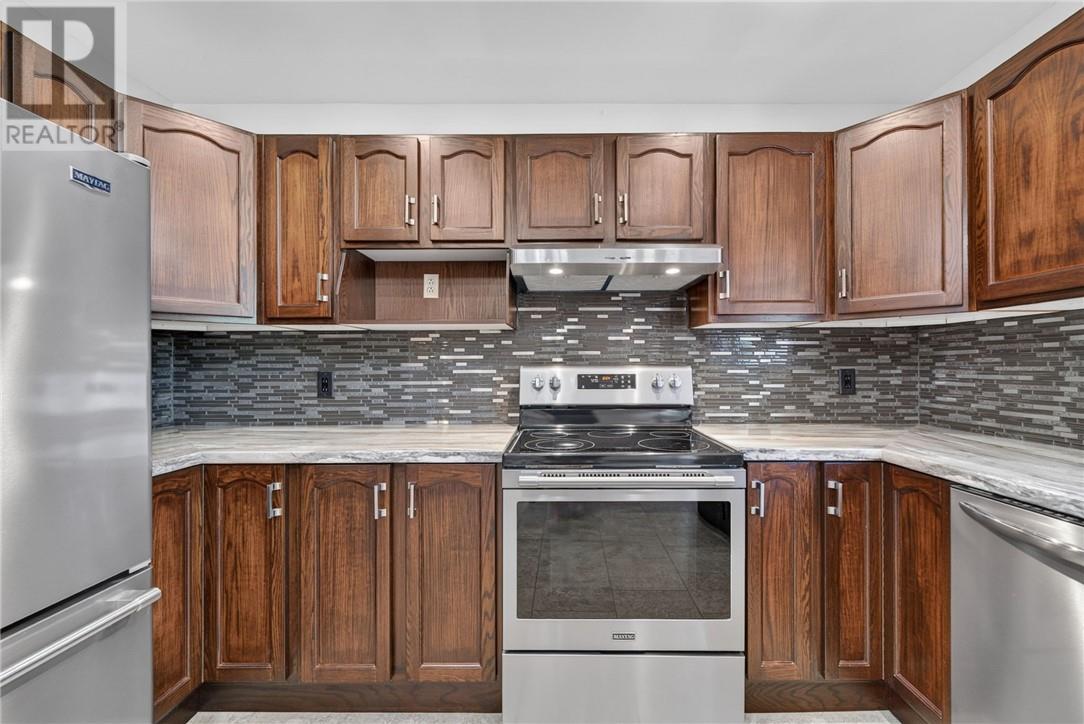 3032 Hillsdale Court Property Photo 11