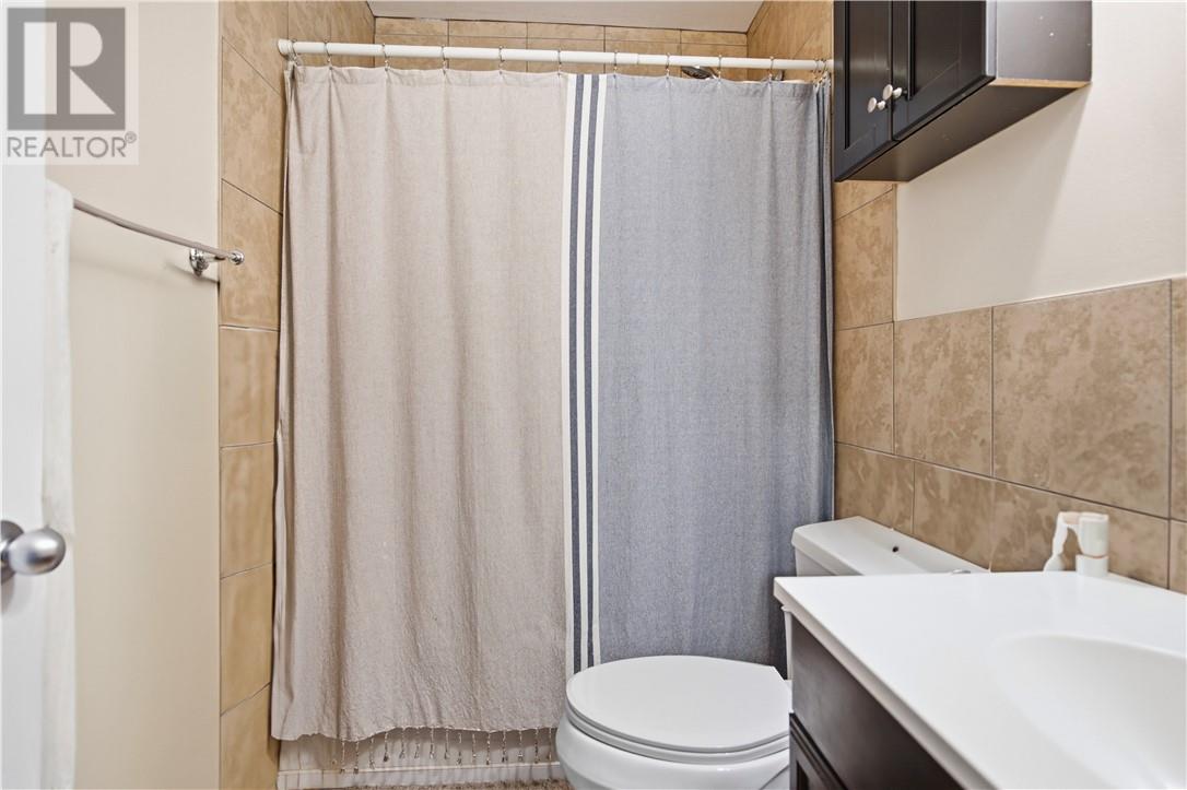 255 Fenton Avenue Property Photo 11