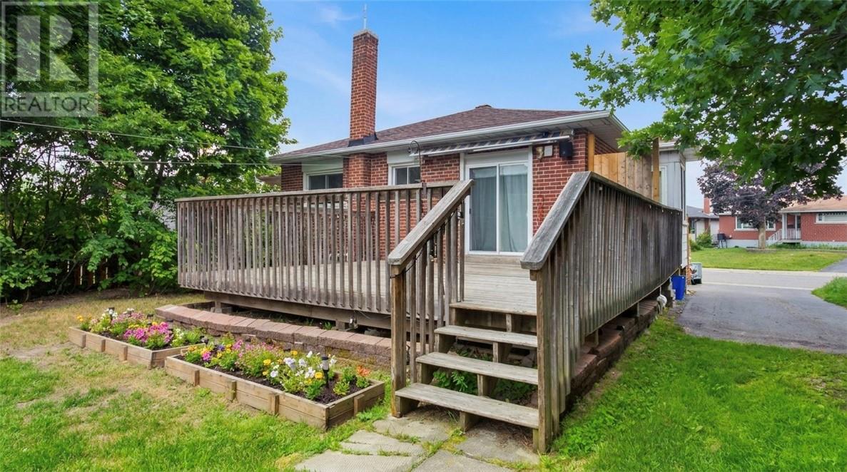 255 Fenton Avenue Property Photo 12