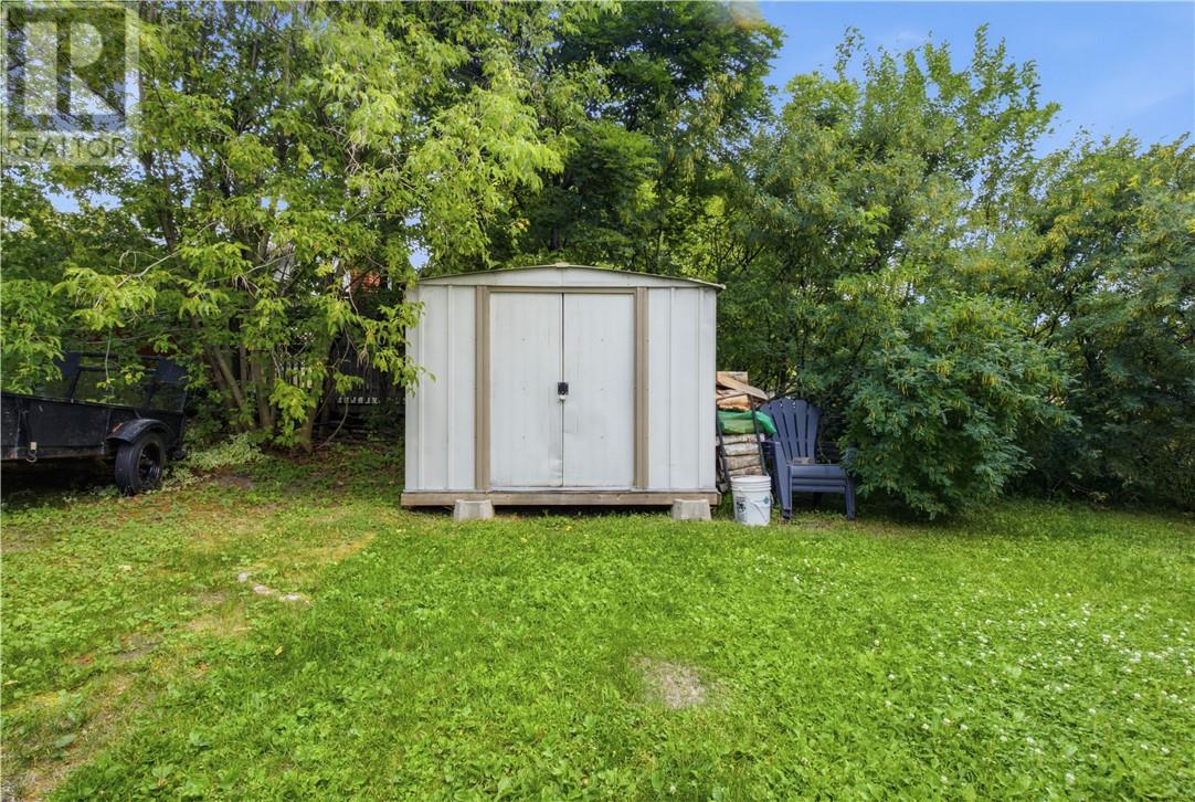 255 Fenton Avenue Property Photo 14
