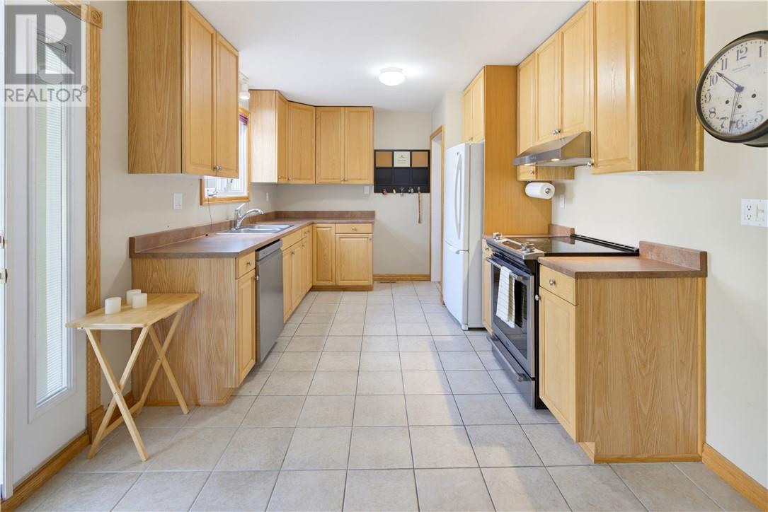 176 Cranbrook Property Photo 4