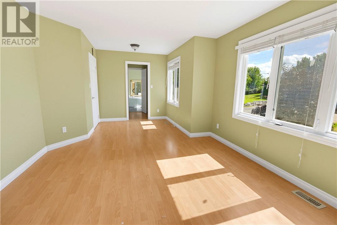 176 Cranbrook Property Photo 10