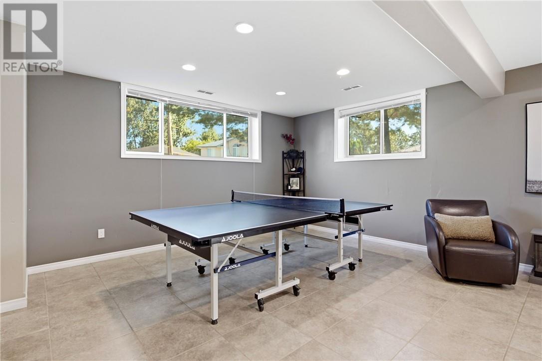 2425 Frontenac Street Property Photo 15