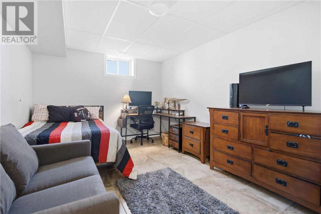 2425 Frontenac Street Property Photo 18