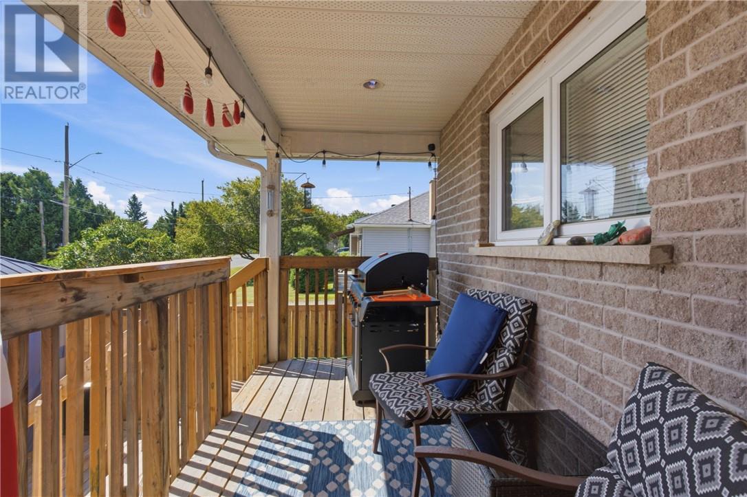 2425 Frontenac Street Property Photo 21
