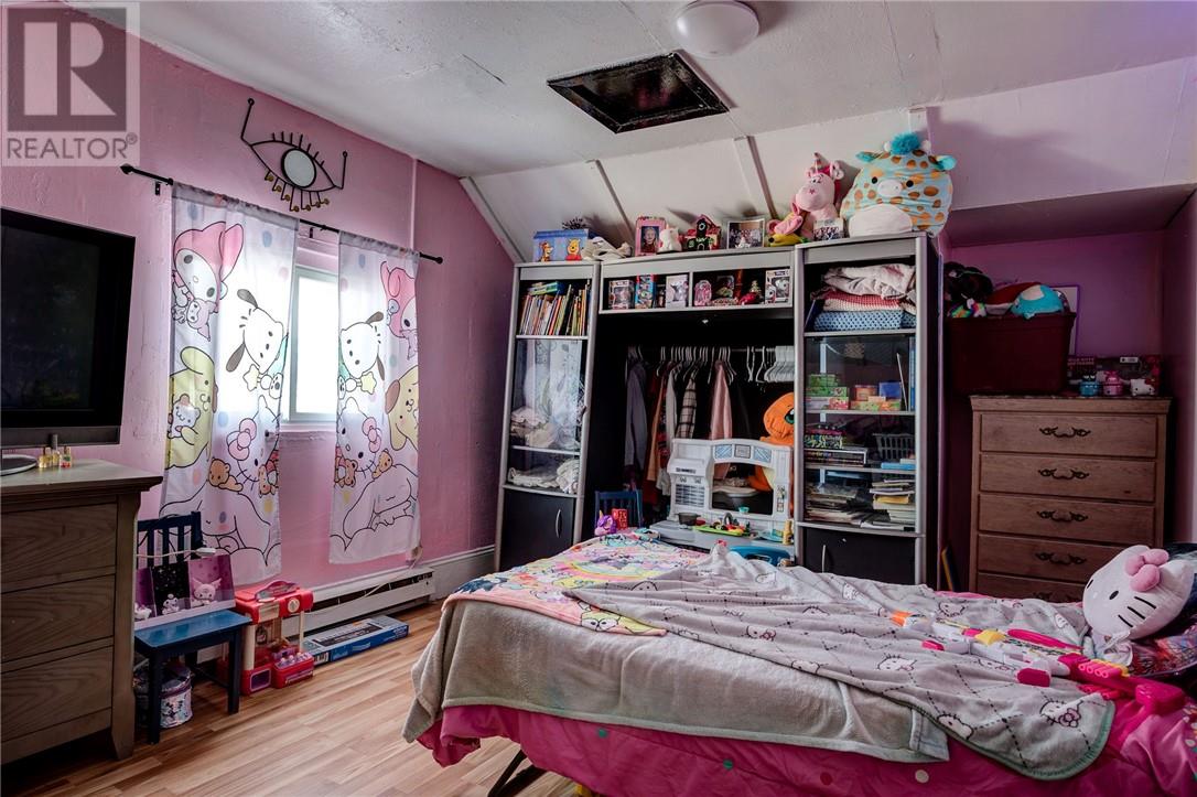 435 Clinton Avenue Property Photo 10