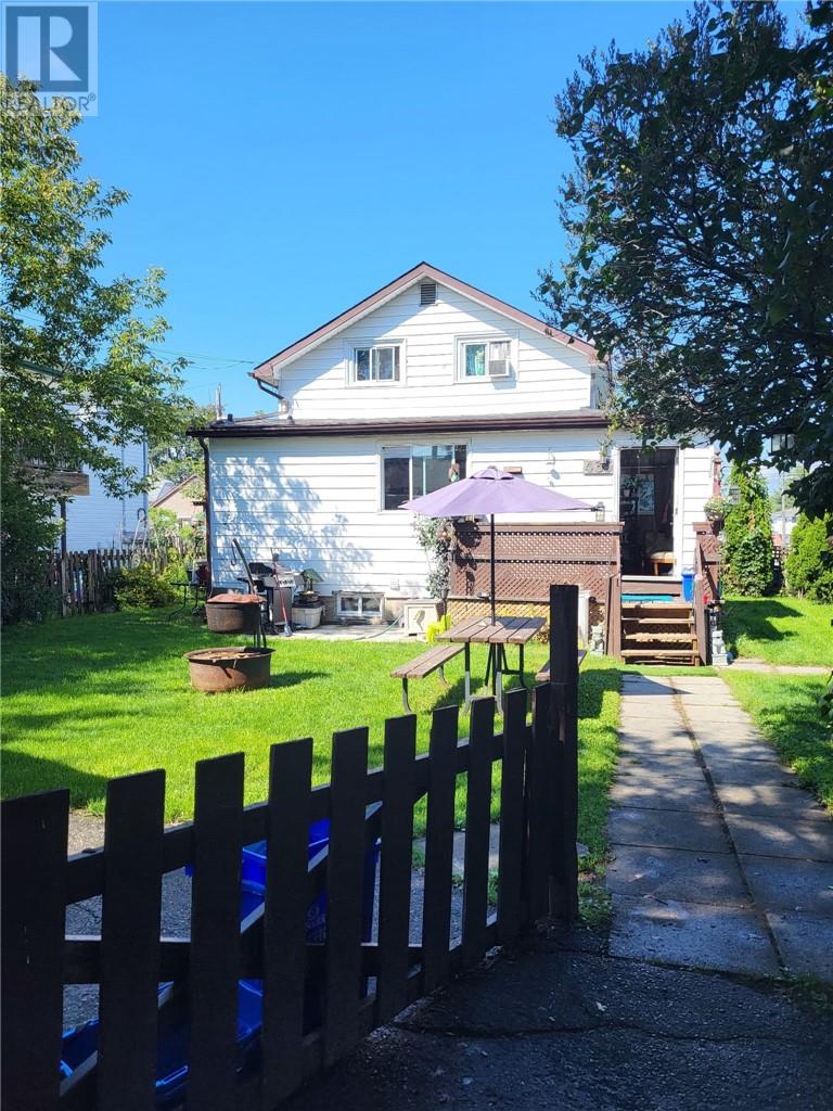 435 Clinton Avenue Property Photo 14