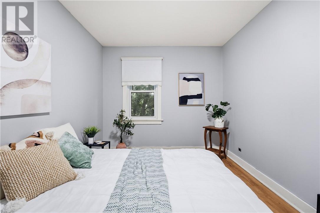 3308 Falconbridge Highway Property Photo 9