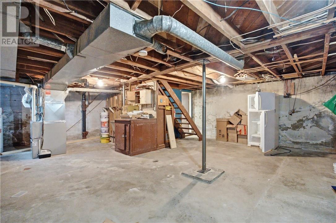 3308 Falconbridge Highway Property Photo 15