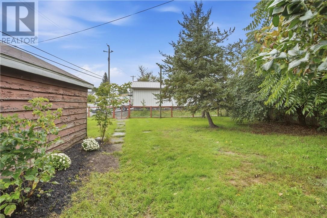 3308 Falconbridge Highway Property Photo 19