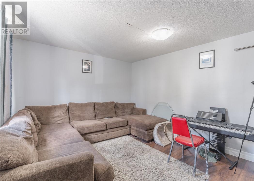 248 Murray Street Property Photo 3