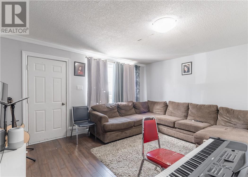 248 Murray Street Property Photo 4