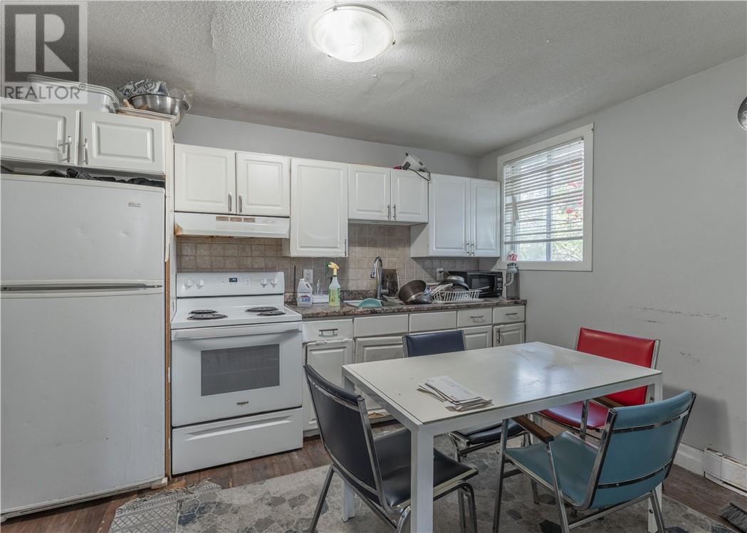 248 Murray Street Property Photo 8