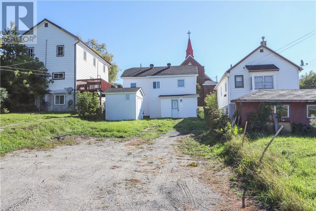 417 Burton Avenue Property Photo 32
