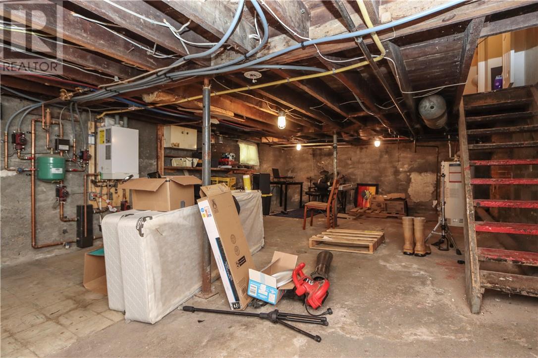 348-352 Howey Drive Property Photo 11