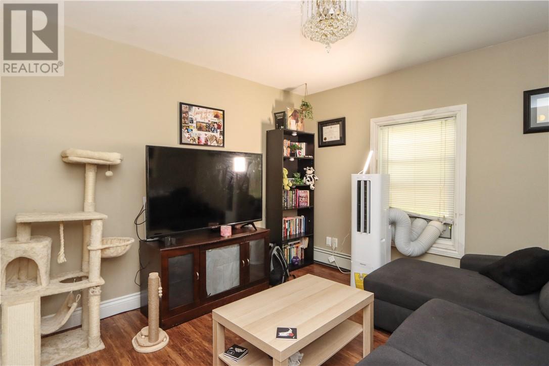 348-352 Howey Drive Property Photo 15
