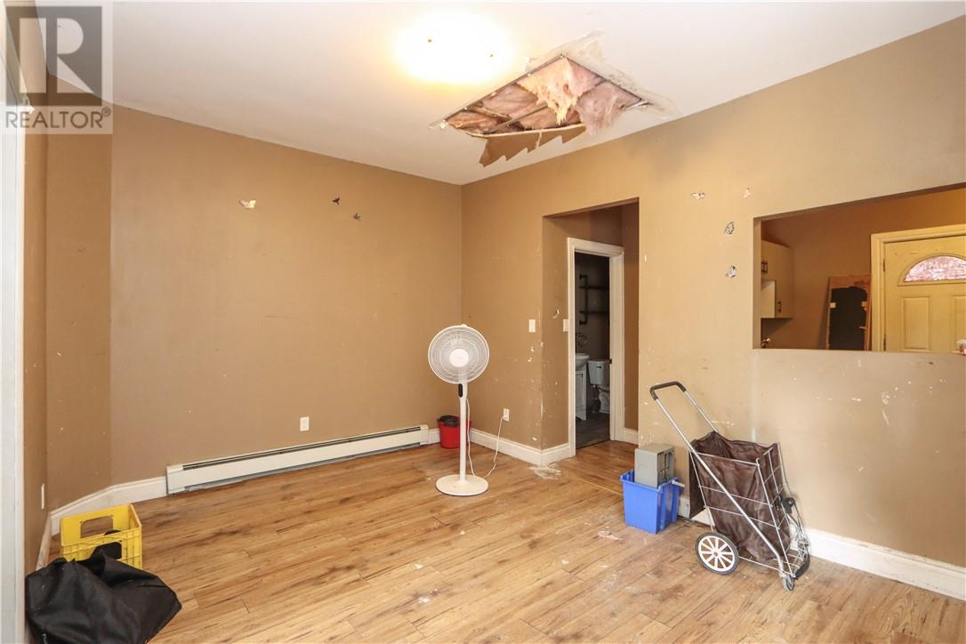 348-352 Howey Drive Property Photo 25