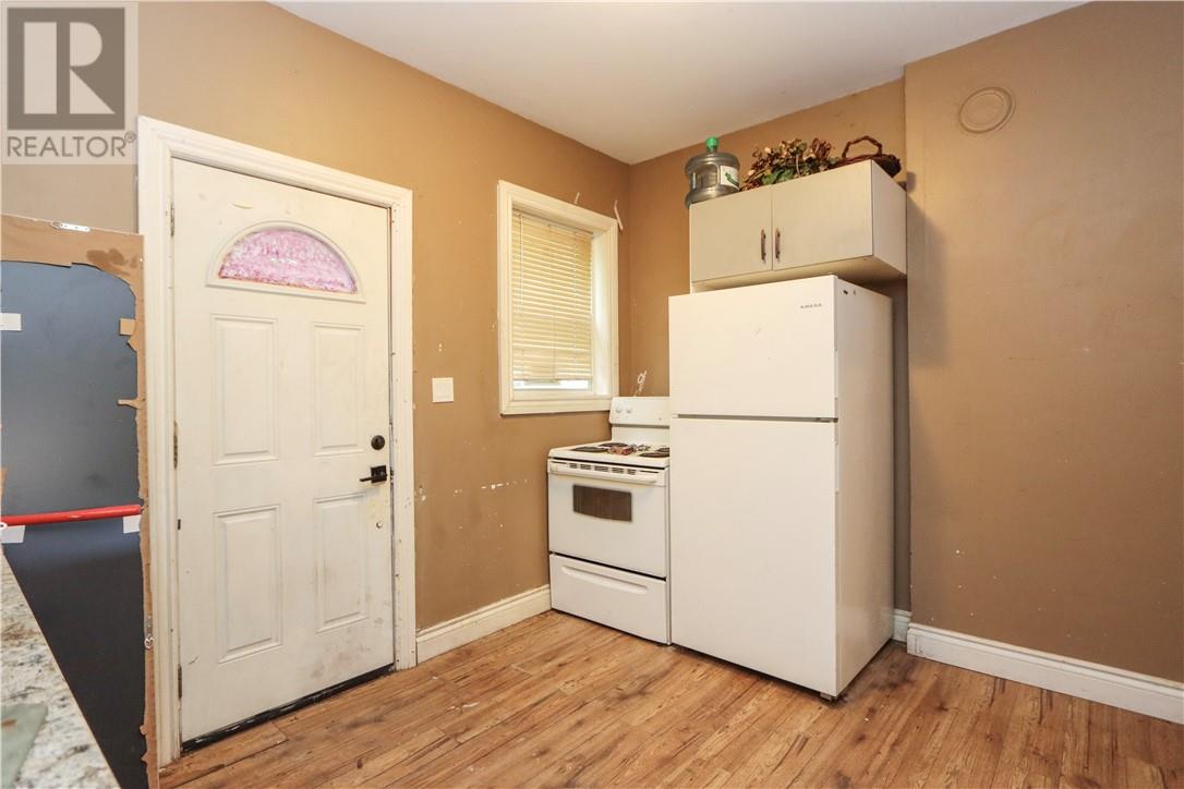 348-352 Howey Drive Property Photo 28