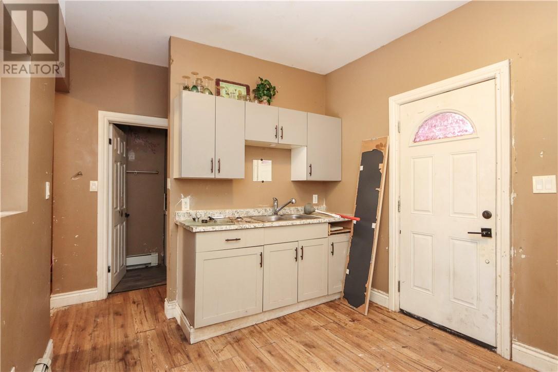 348-352 Howey Drive Property Photo 29