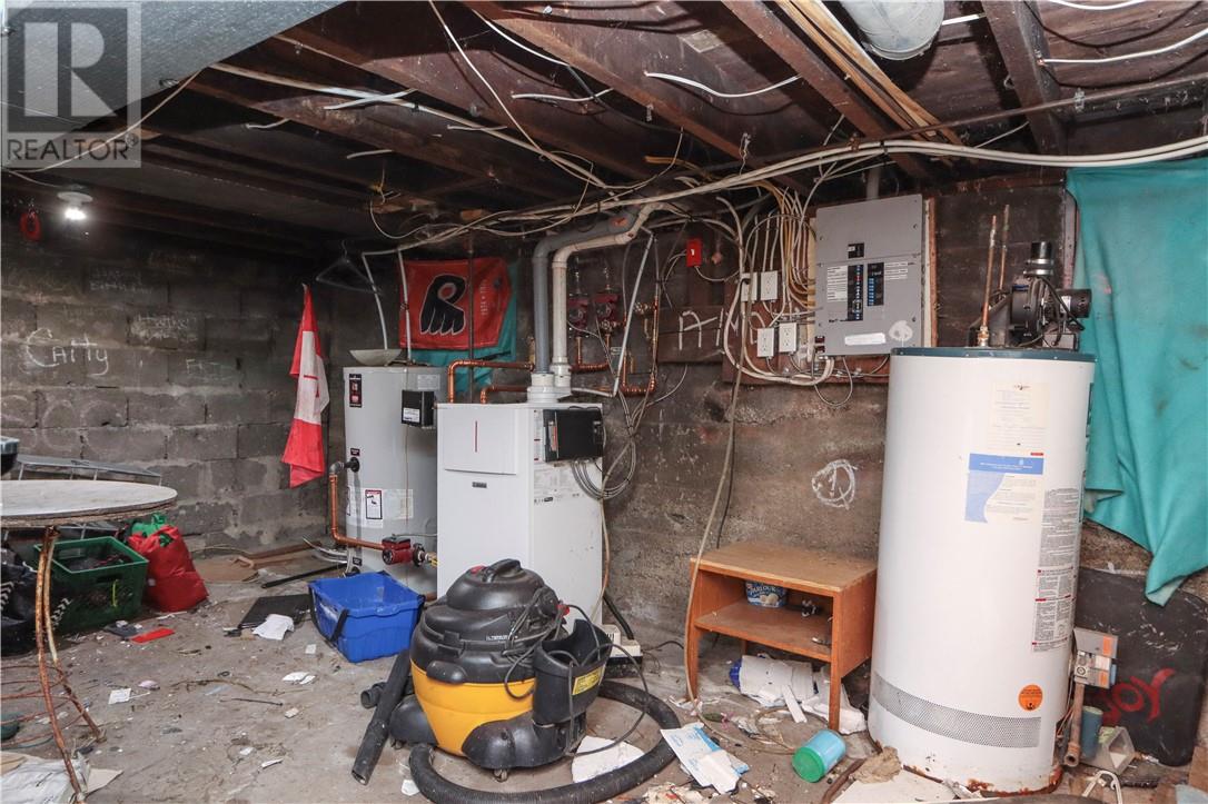 348-352 Howey Drive Property Photo 33