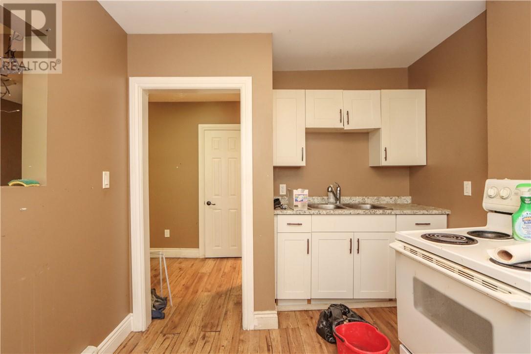 348-352 Howey Drive Property Photo 37