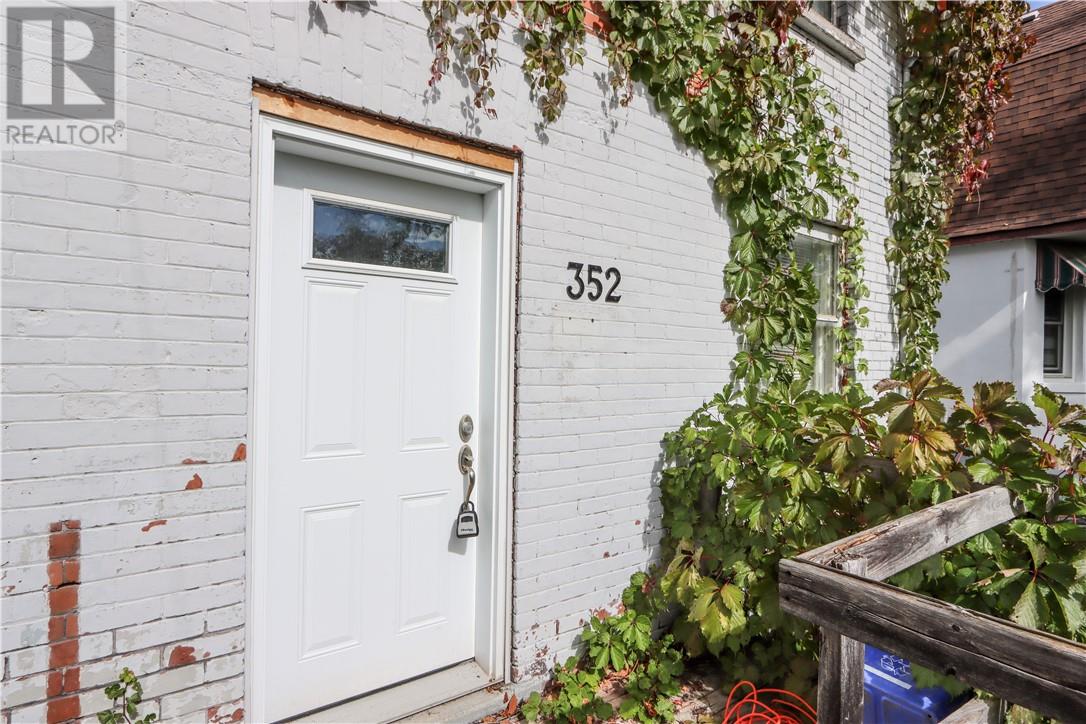 348-352 Howey Drive Property Photo 40