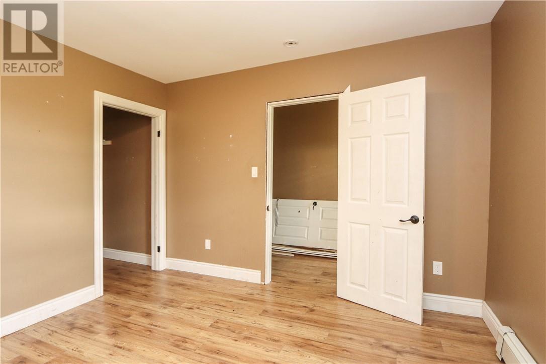348-352 Howey Drive Property Photo 41
