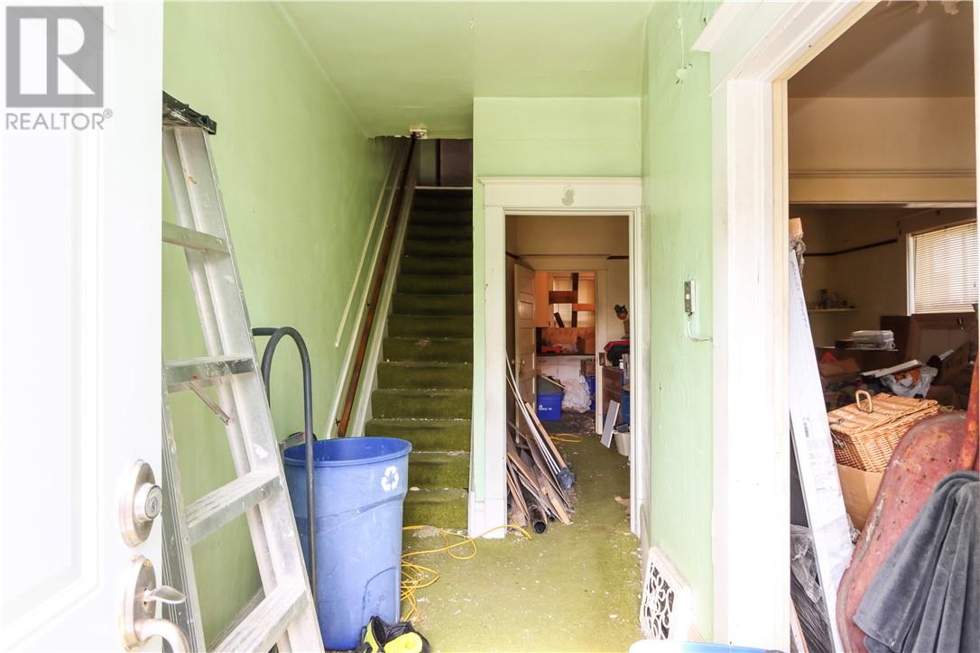 348-352 Howey Drive Property Photo 43