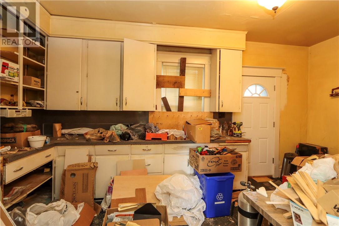 348-352 Howey Drive Property Photo 44