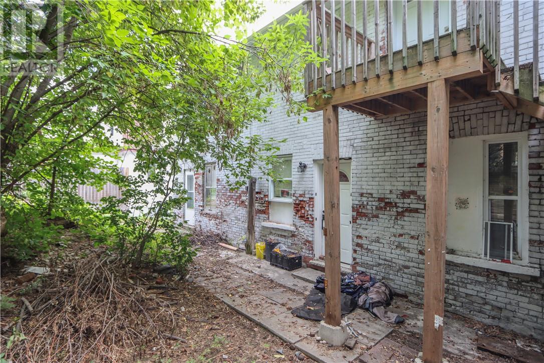 348-352 Howey Drive Property Photo 63