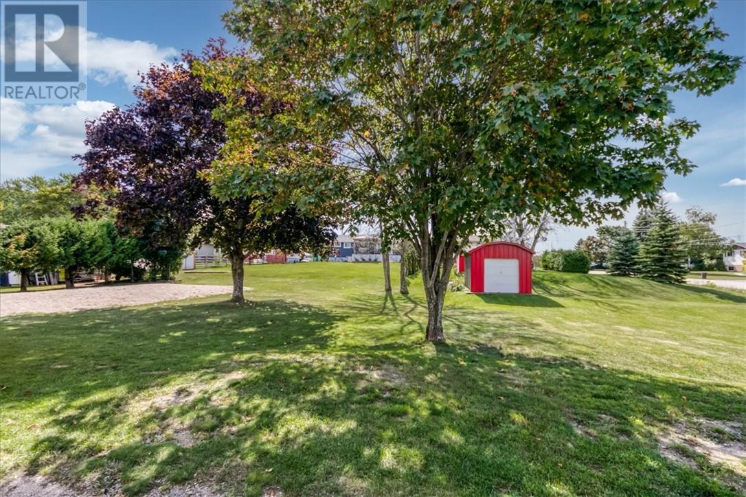 79 Meredith Street W Property Photo 39