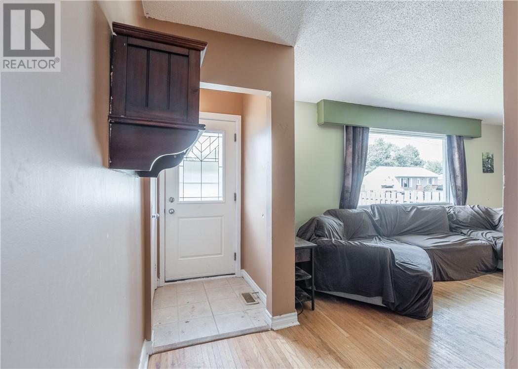 4 Campbell Street Property Photo 3